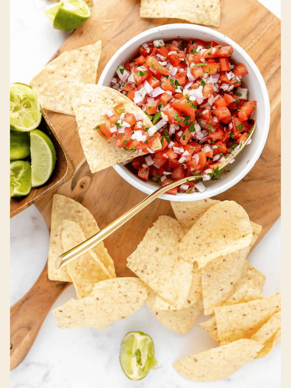 Chipotle Chips with Fresh Tomato Salsa